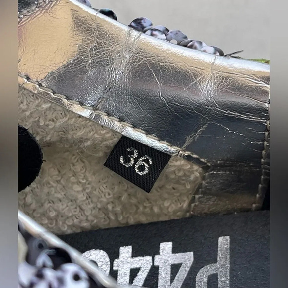 P448 John Sequin Sneakers size 6 - Picture 17 of 17